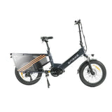 Grijze ENGWE LE20 elektrische fiets met lage instap en longtail bagagedrager, geschikt voor comfortabel stadsvervoer