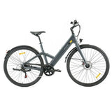 Lichte grijze ENGWE MapFour N1 Air ST elektrische fiets met lage instap en compact ontwerp, geschikt voor stadsgebruik