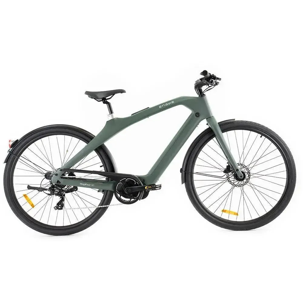 Groene ENGWE MapFour N1 Pro elektrische fiets met middenmotor en lichtgewicht frame, geschikt voor stadsritten.