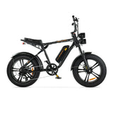 Engwe M20 zwart elektrische fatbike met dubbele vering en brede banden, klaar voor gebruik op ruig terrein.