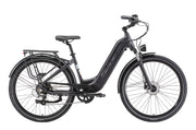 Elektrische fiets Maxtron Marathon in zwart met grote accu, weergegeven op een stadsfiets.
