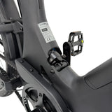 Zwart Vogue Artemis comfort e-bike met riemaandrijving en motor, zichtbaar in de afbeelding.