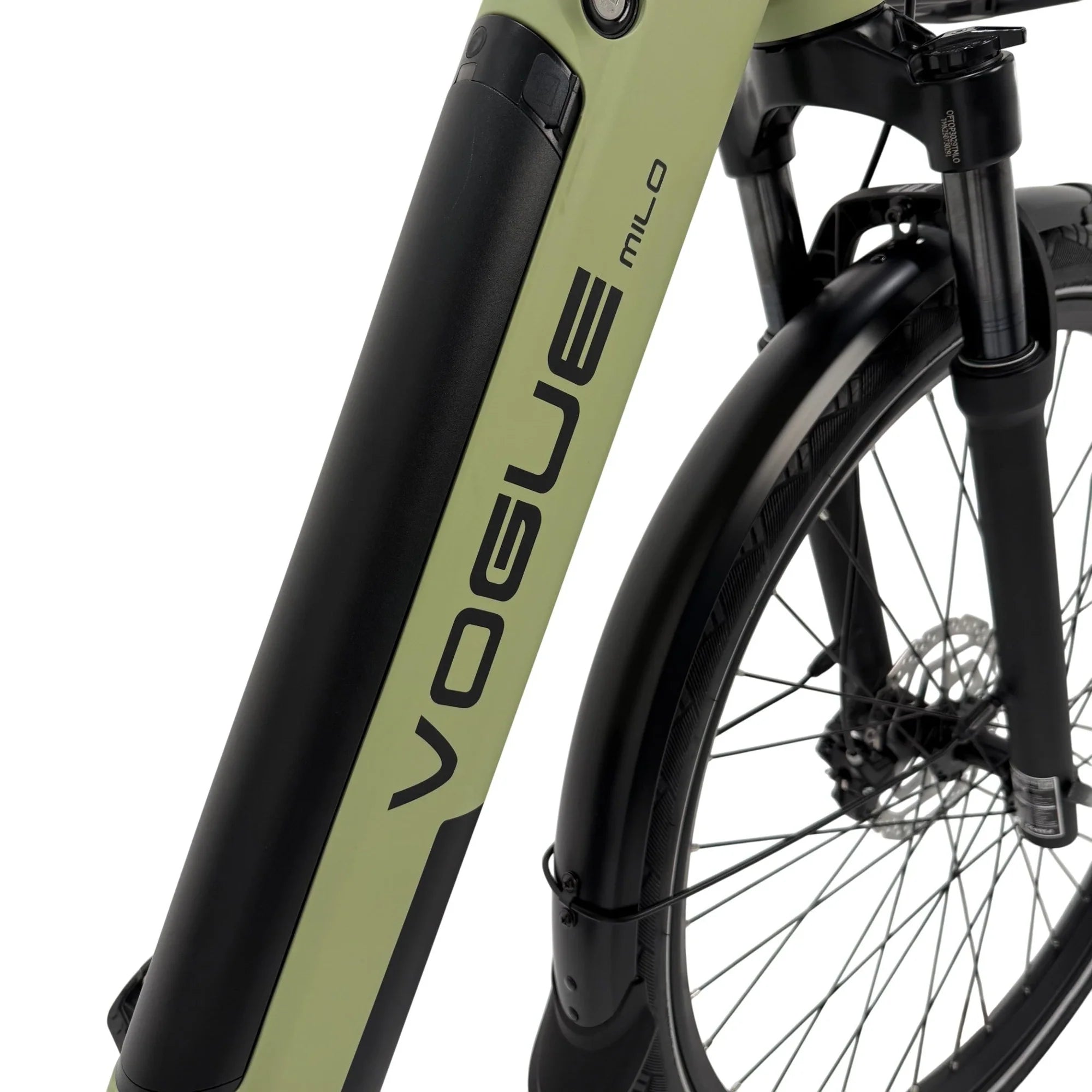 Groene Vogue Milo luxe e-bike met Bafang motor en riemaandrijving, accu zichtbaar onder het frame, stijlvolle en moderne ontwerp.
