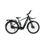 Zwarte Vogue Milo Man e-bike met onderhoudsarme riemaandrijving en moderne uitstraling, geschikt voor comfortabel stadsgebruik.