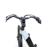 Vogue Prestige Cement Grijs elektrische fiets met lage instap, framemerk en comfortabele zitpositie.