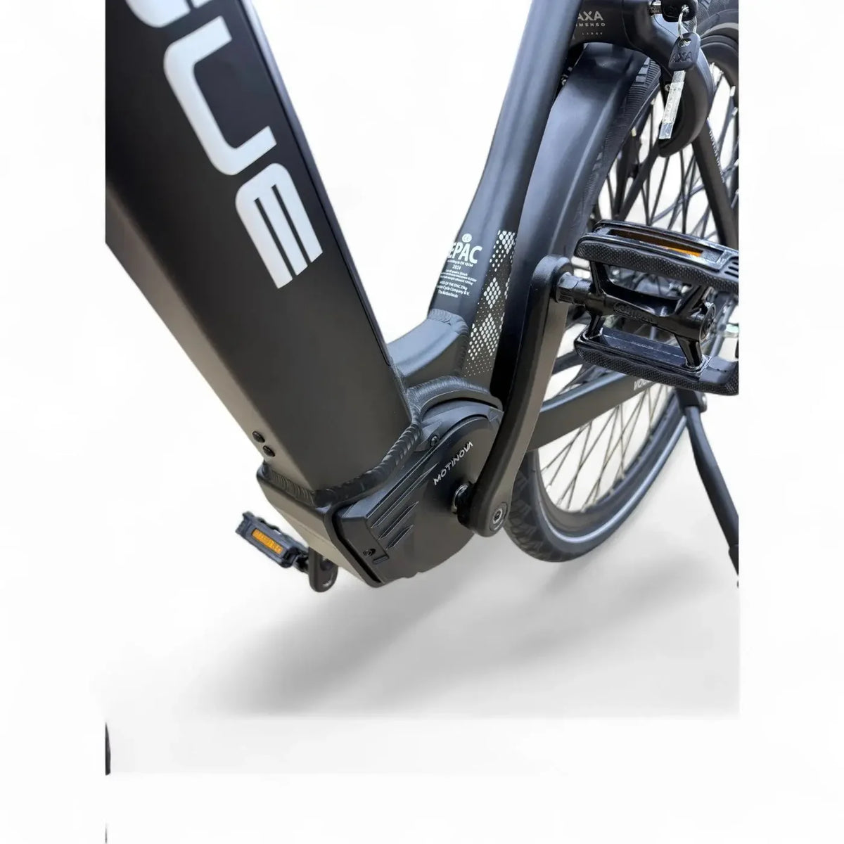 Vogue Prestige Zwart elektrische fiets met lage instap en motor, geschikt voor comfortabel en gemakkelijk fietsen.