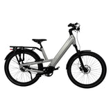 Vogue SUV elektrische fiets grijs met Shimano middenmotor, robuust frame en comfortabele zithouding, geschikt voor stads- en recreatief gebruik.